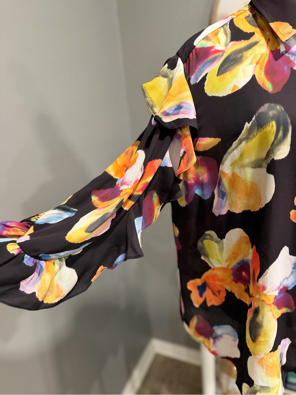Chico's chiffon botanical Black Floral Ruffle-Sleeve Button Blouse - Picture 9 of 11